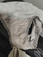 妈妈和妹妹的原味内裤，轮着玩，赣州安远同好有没有