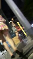 街拍好有气质美女、里面是白内裤1