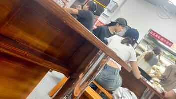 身材倍好的美女0