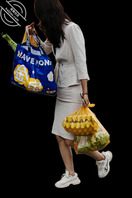 扫楼打胶好货连连，这次居然有白丝