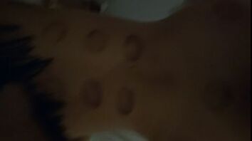 草出租车女司机