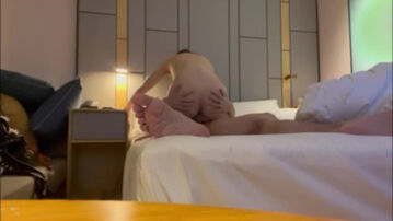 [原创] 后入内射饥渴女