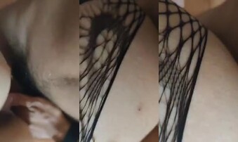 北京骚货少妇翘班出来和我肏屄