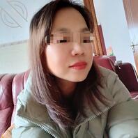 只能对着妈妈的内衣打了