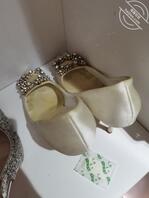 这是我骚气的妈妈，各位海友，我要不要上，出个主意。0