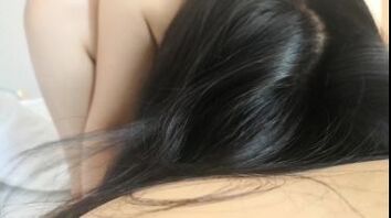 口活很棒的少妇