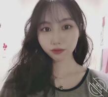 在校女大学生求脸照喷精1