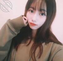 在校女大学生求脸照喷精2