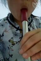 反差研究生女友，异地聊天拍摄！1