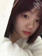 女朋友反差自拍，现实清纯乖巧，实际超骚水多1