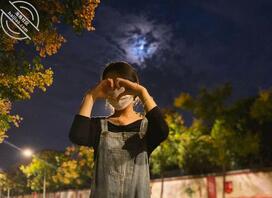 你们的骚妈妈出现～深夜发骚请求陪伴，伦理放到一边，享受此刻。0