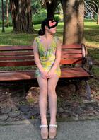 牛逼了，跟拍摄影师把大波女先户外拍摄后去到家里猛操了2