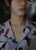 感觉自己越来越骚了 想给全世界男人看我的乳房和小穴 