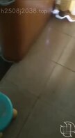 母子乱伦给母亲剃阴毛