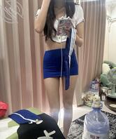 骚货自己买的制服1