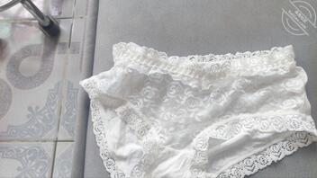 骚舅妈的内衣内裤2