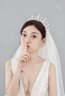 绿帽老公婚后出差，偷偷约他成了少妇的老婆啪啪啪，附婚纱照0