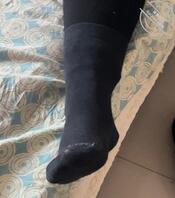 绿母，我的油脸熟女骚妈，臭脚把袜子都穿破了