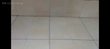 大学厕所偷拍白虎