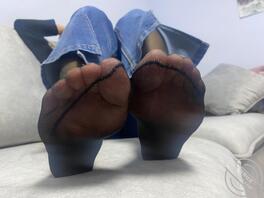 周末就要来姨妈了..想被玩一下，好久好久不玩了，不想自慰了好不好？1