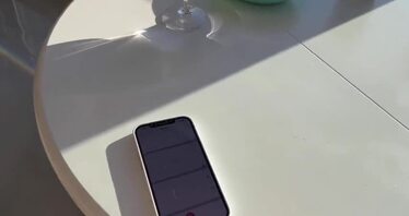 餐厅窗边骚妻塞红跳蛋狂揉喷水高潮