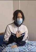 趁爸妈不在家，继续占有妹妹丰满的身体。妹妹已成年，19 岁0