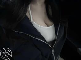 白白嫩嫩粉粉的骚奶子