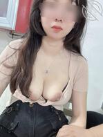 爱自拍的反差妹子