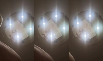 夫妻酒店屋顶镜子前自拍