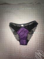 老婆太骚了，蕾丝内裤，丝袜原味出哦。喜欢私聊，2