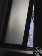 偷拍坚挺美女洗澡最后被发现了