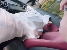 骚比母狗与的爸爸野外车震