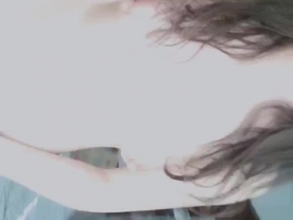 自拍自慰流出了好多水哦