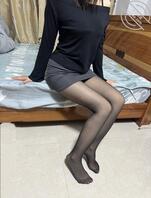 老妈在家从不忌讳我，被我偷拍了几张照片2