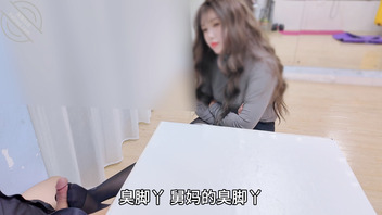 把舅妈扛起来狠操，狠蹬ol舅妈0