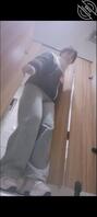 卖衣服的气质小美女拉屎，白蜜桃拉出巨型草莓塔2