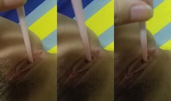 女友发情用眉笔自慰