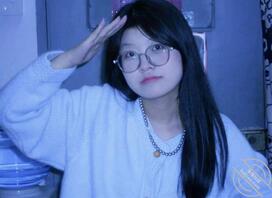 骚逼女大曝光，自愿堕落贡献