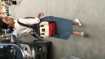 一脸清纯的女同事没想到在床上这么骚这么反差