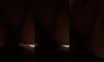 猛操骚女友呻吟不断