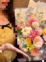 原创三十二，准备了花束配金项链惊喜，在请姐姐吃大餐，但喝多了还是上了姐姐2