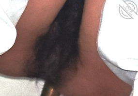 偷拍公司刚毕业阴唇外翻的美女上厕所0