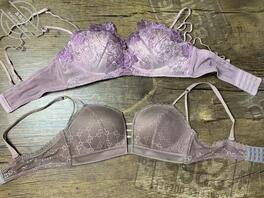 偷嫂子的内衣内裤裙子撸好想插嫂子0