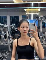 潜入偷拍打胶骚逼原味，预告健身吊带篇0