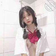 高质量美女自拍0