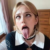 忠诚衷心小女奴寻找喜欢压榨羞辱的主人