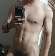02单男（处男）找广州深圳佛山附近的单女或情侣夫妻0