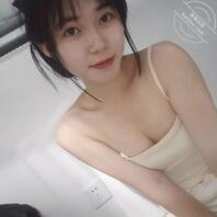 00后女大学生一枚