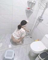 针孔偷拍隔壁小少妇，喜欢的点个赞