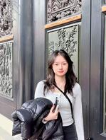 清纯反差女大。李翊萱